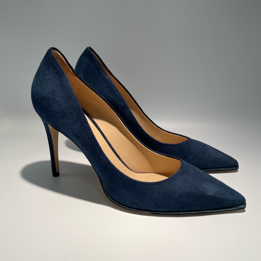 M. Gemi Navy Suede Pump